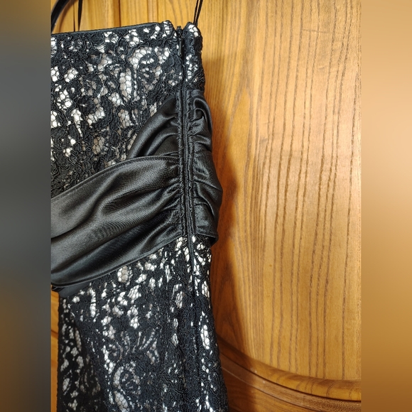 White House Black Market Strapless Dress with Black Lace - Picture 6 of 7